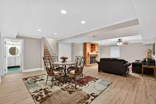 201 Tulip Cir, Island Lake, IL 60042 - Photo 30