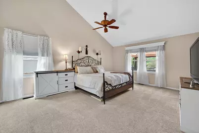 201 Tulip Circle, Island Lake, IL 60042 - Photo 18