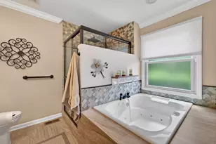 201 Tulip Cir, Island Lake, IL 60042 - Photo 22