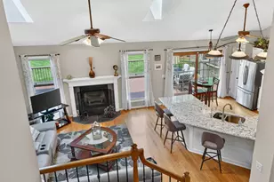 201 Tulip Cir, Island Lake, IL 60042 - Photo 24