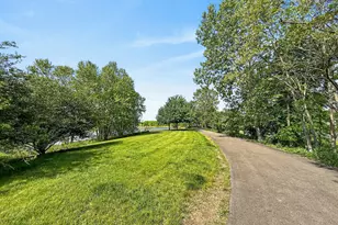 329 Bennett Dr, Carol Stream, IL 60188 - Photo 18