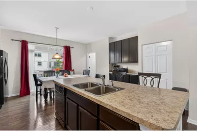 329 Bennett Drive, Carol Stream, IL 60188 - Photo 6