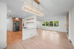 1024 Arbor Ln, Glenview, IL 60025 - Photo 12