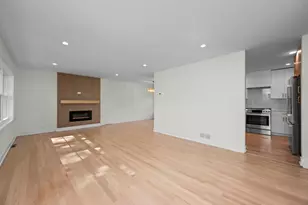1024 Arbor Ln, Glenview, IL 60025 - Photo 6