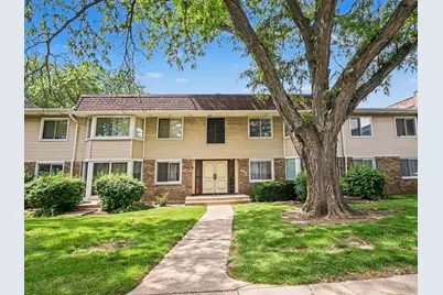 3008 Roberts Drive #7, Woodridge, IL 60517 - Photo 1