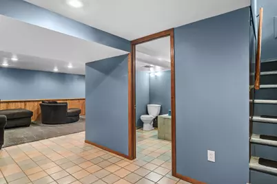 327 W Hawley Street, Mundelein, IL 60060 - Photo 14