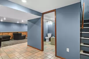327 W Hawley St, Mundelein, IL 60060 - Photo 14