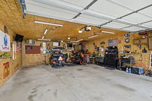 820 S Locust St, Pontiac, IL 61764 - Photo 2