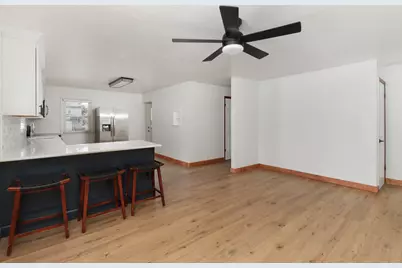602 W 3rd Street, Delavan, IL 61734 - Photo 14
