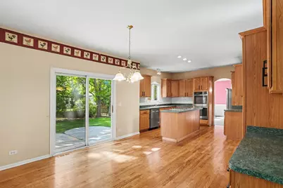 205 Willowwood Drive, Oswego, IL 60543 - Photo 8