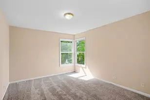 205 Willowwood Dr, Oswego, IL 60543 - Photo 16