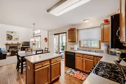 1721 Dorchester Avenue, Algonquin, IL 60102 - Photo 8