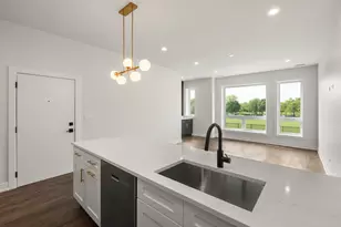 420 E 50th Pl, Chicago, IL 60615 - Photo 4