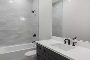 420 E 50th Pl, Chicago, IL 60615 - Photo 12