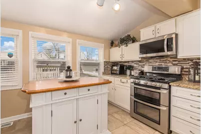 6461 W Raven Street, Chicago, IL 60631 - Photo 8