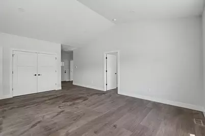 405 E Larmon Street, Tolono, IL 61880 - Photo 6