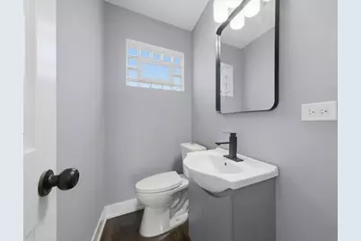 8243 S Wabash Avenue, Chicago, IL 60619 - Photo 10