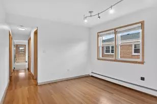 8312 W Summerdale Ave, Chicago, IL 60656 - Photo 4