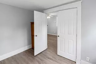 518 Cedar St, Centralia, IL 62801 - Photo 16