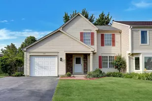 1161 Regent Dr, Mundelein, IL 60060 - Photo 1