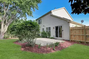 1161 Regent Dr, Mundelein, IL 60060 - Photo 34