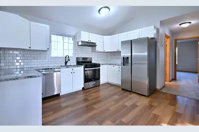 19 E Pineview Drive, Round Lake Park, IL 60073 - Photo 20