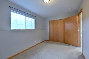 19 E Pineview Dr, Round Lake Park, IL 60073 - Photo 36