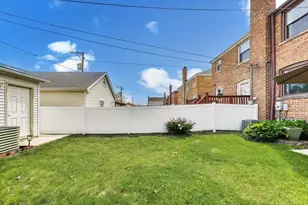 7530 W Devon Ave, Chicago, IL 60631 - Photo 24