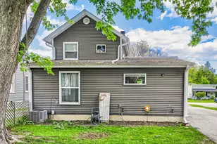 225 N May St, Hinckley, IL 60520 - Photo 20