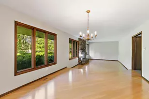 7211 Oakwood Ln, Crystal Lake, IL 60012 - Photo 18