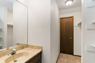 7211 Oakwood Ln, Crystal Lake, IL 60012 - Photo 26