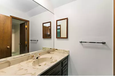 7211 Oakwood Lane, Crystal Lake, IL 60012 - Photo 24