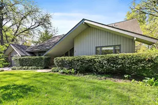 7211 Oakwood Ln, Crystal Lake, IL 60012 - Photo 1
