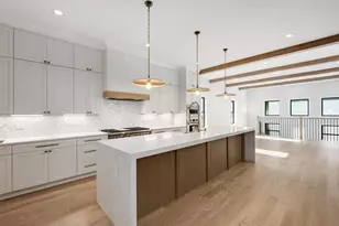 1619 W Summerdale Ave, Chicago, IL 60640 - Photo 6