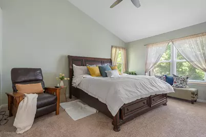 1195 Masters Parkway, Aurora, IL 60506 - Photo 14