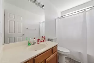 1195 Masters Pkwy, Aurora, IL 60506 - Photo 20