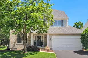 1195 Masters Pkwy, Aurora, IL 60506 - Photo 1