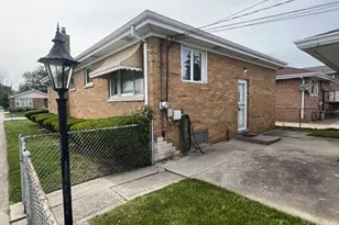 419 Luella Ave, Calumet City, IL 60409 - Photo 4