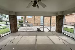 419 Luella Ave, Calumet City, IL 60409 - Photo 10