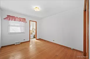 630 S Grant Ave, Villa Park, IL 60181 - Photo 2