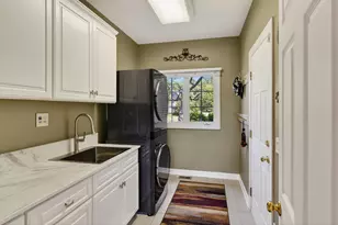 4N918 W Woods Dr, Saint Charles, IL 60175 - Photo 18
