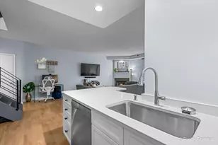 680 N Green St, Chicago, IL 60642 - Photo 8