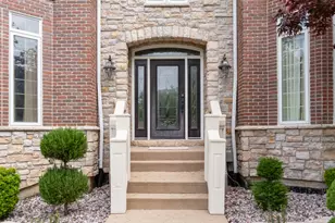 135 Settlers Dr, Naperville, IL 60565 - Photo 4