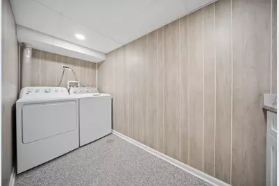 8229 W Giddings Street, Norridge, IL 60706 - Photo 16