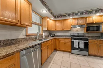 613 Crestwood Drive, Champaign, IL 61822 - Photo 10