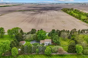 418 N Olbrich Rd, Harvard, IL 60033 - Photo 2