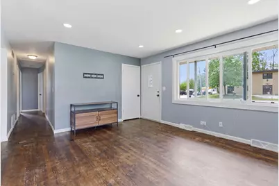 698 W Colfax Street, Palatine, IL 60067 - Photo 4