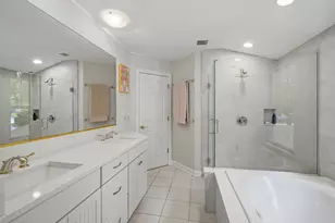 827 Liberty Bell Ln, Libertyville, IL 60048 - Photo 18
