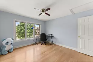 281 N Forest Dr, Addison, IL 60101 - Photo 22
