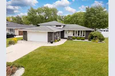 9S215 Florence Avenue, Downers Grove, IL 60516 - Photo 2